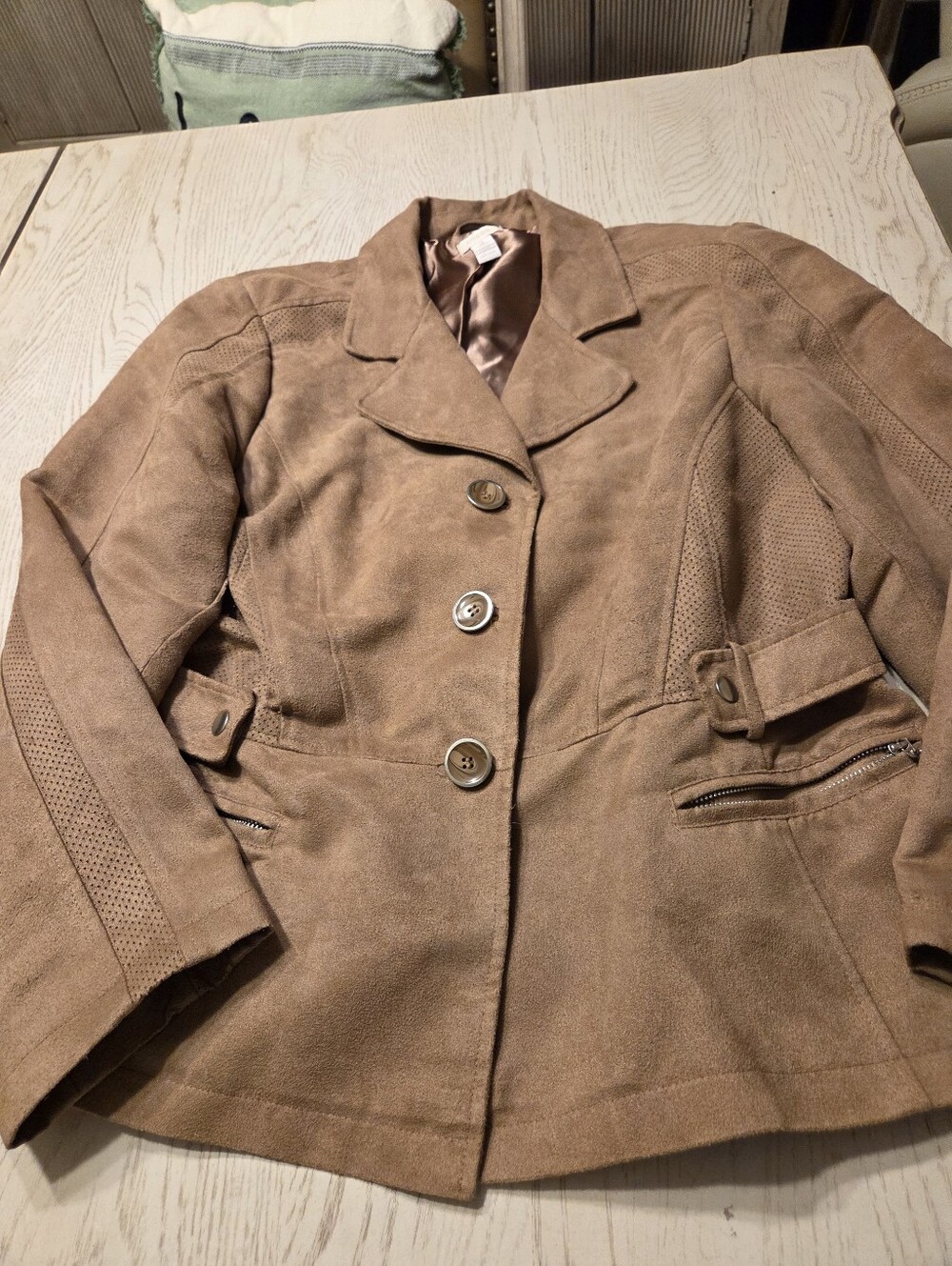 Chicos Womens Taupe Faux Suede Button-Front Jacket Size 2 NWOT